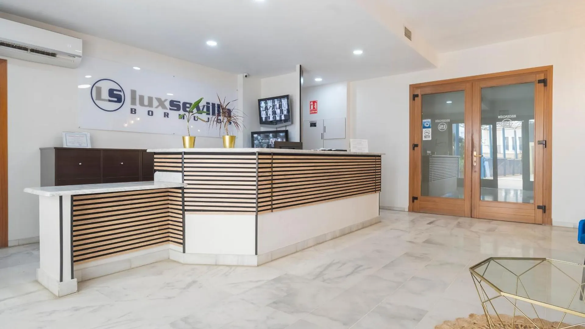 Apartamento Moderno Luxsevilla Bormujos 0*,